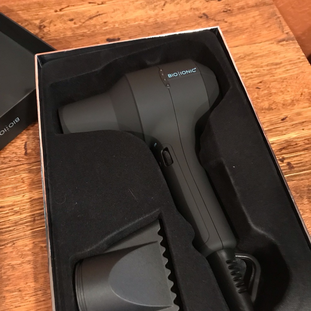 Bio-Ionic Power Diva Dryer